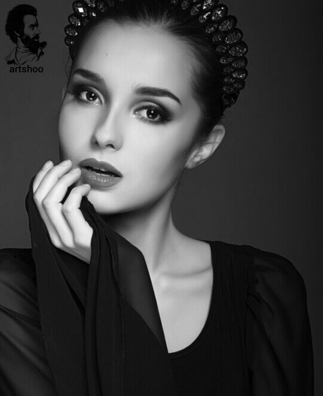 مدل سیاه قلم اورژینال